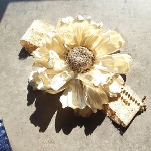 Gorgeous Lace Headband with Flower
